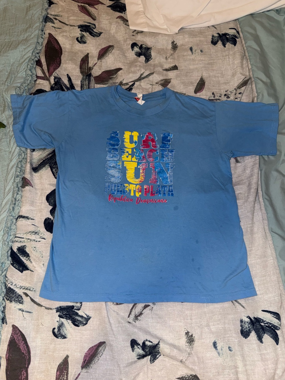 Tee shirt